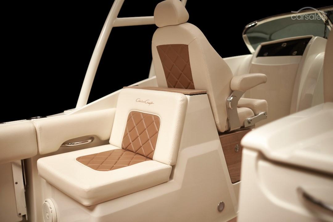 2025 CHRIS CRAFT CALYPSO 30 - image 13