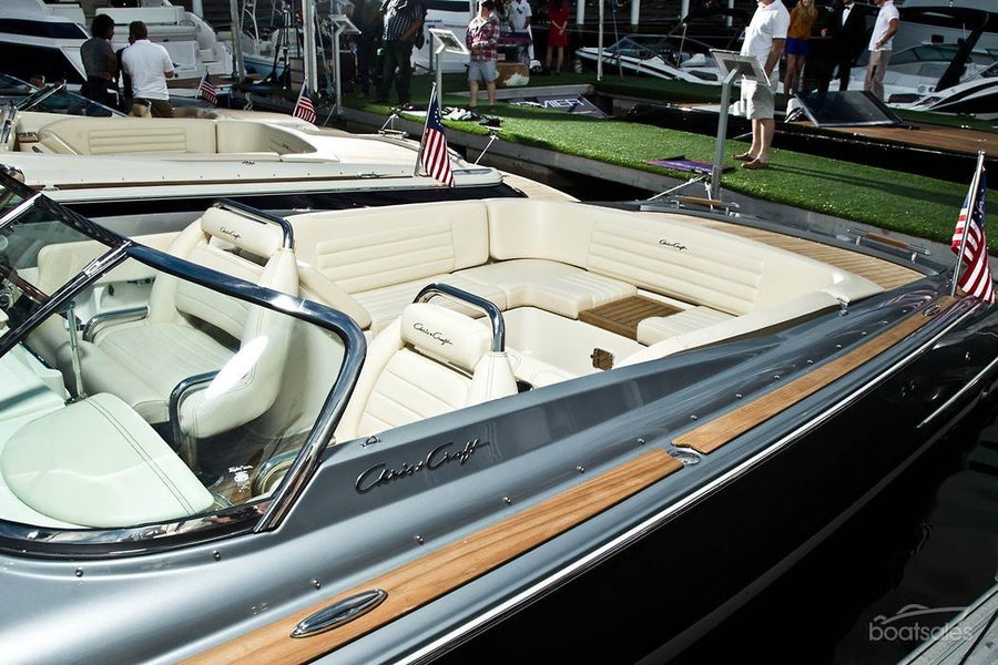 Chris Craft Corsair 28
