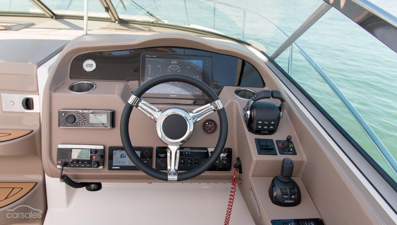 Regal 33 XO - image 10