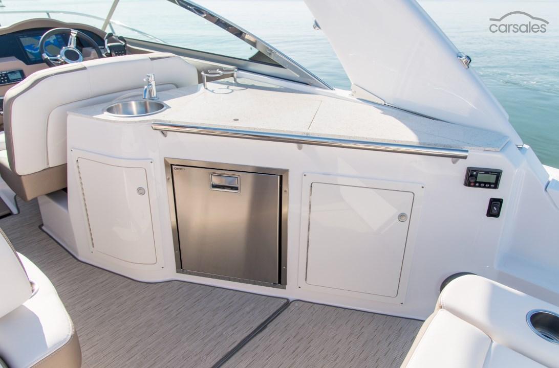 Regal 33 XO - image 15