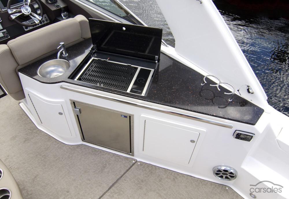 2025 REGAL 33 EXPRESS - image 16