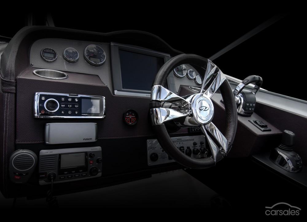 2025 REGAL 33 EXPRESS