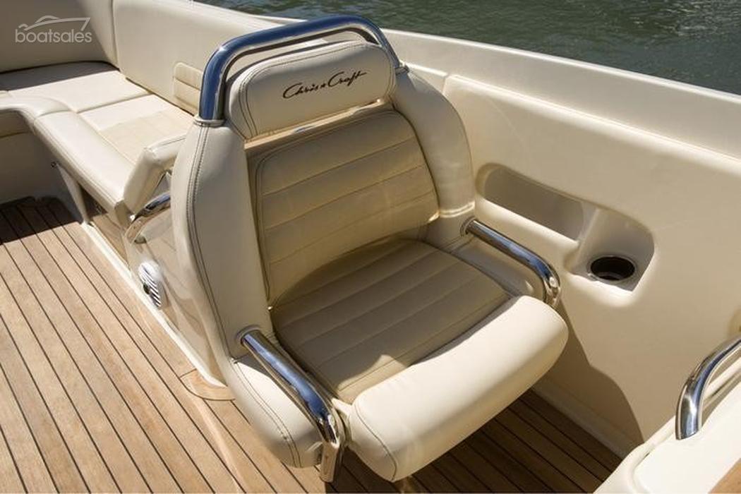 Chris Craft Corsair 28