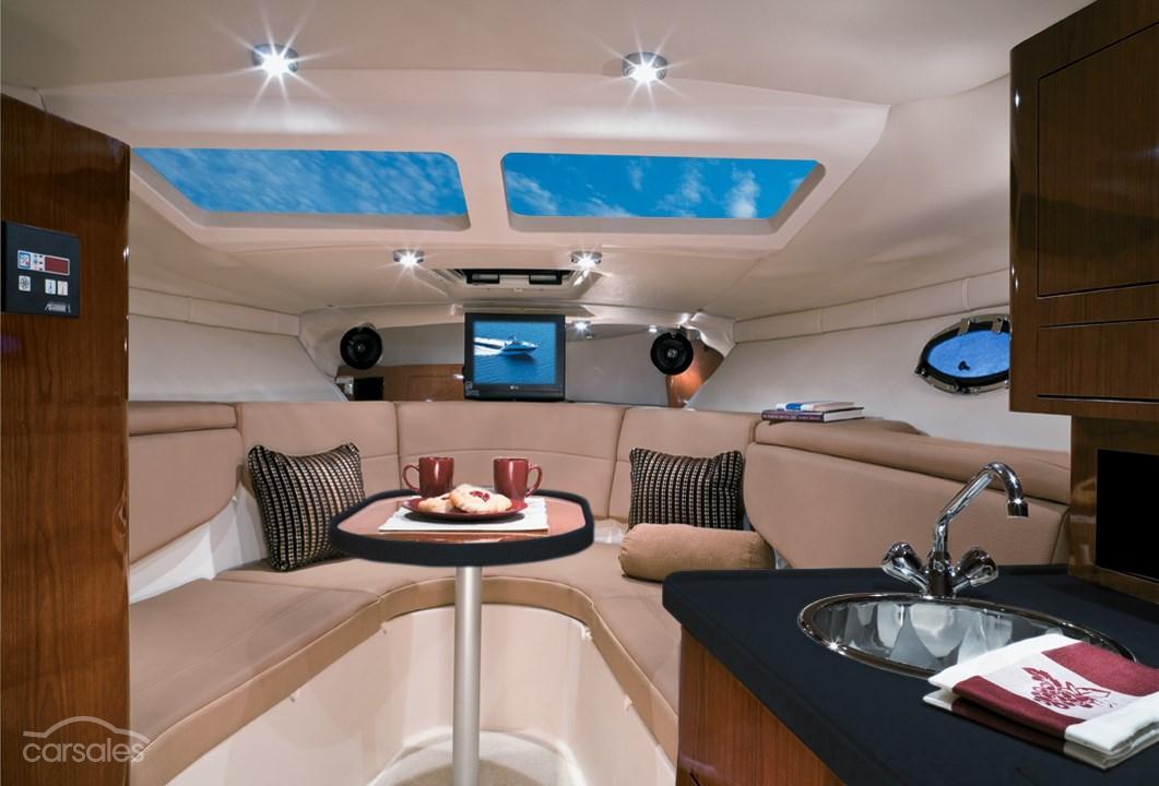 2023 Regal 28 Express - image 40