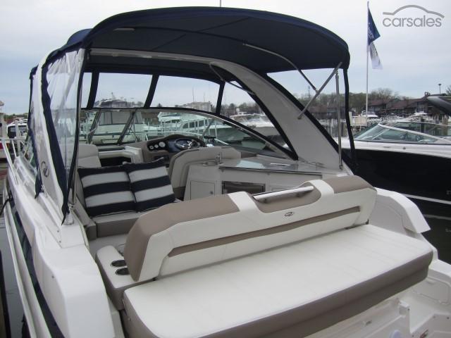 2025 REGAL 33 EXPRESS - image 28