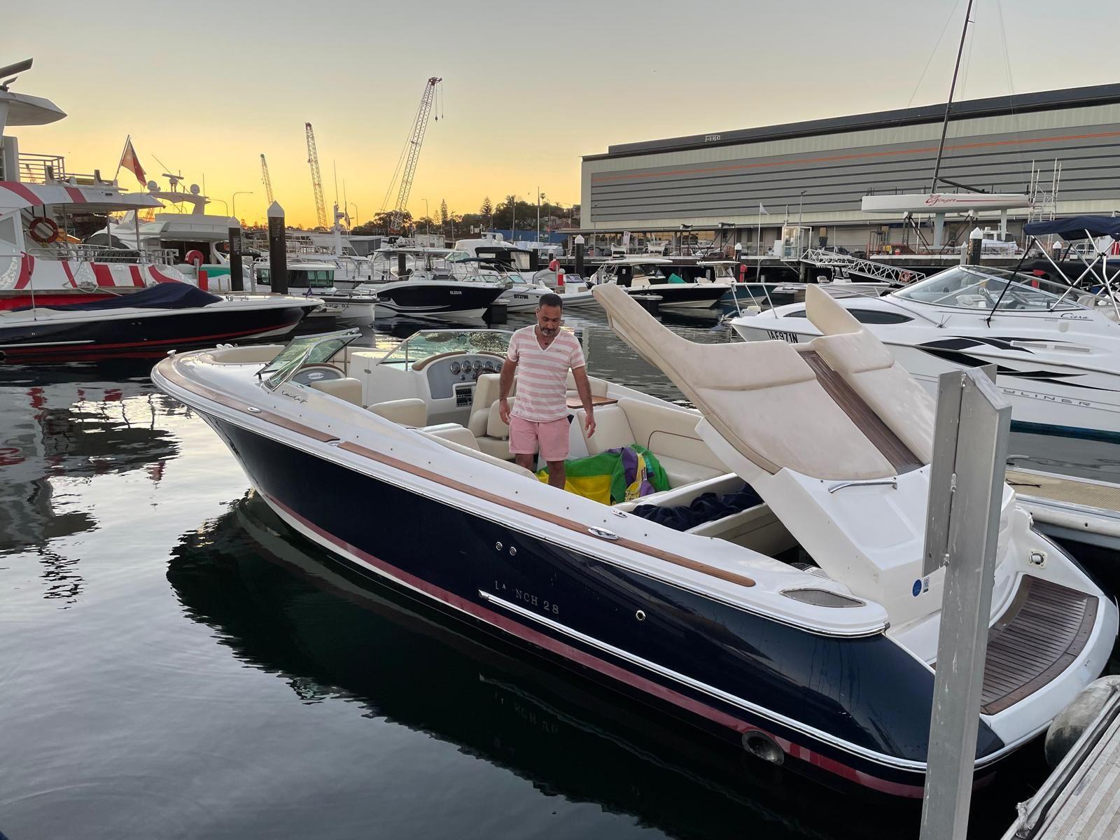 Chris craft 28 Launch