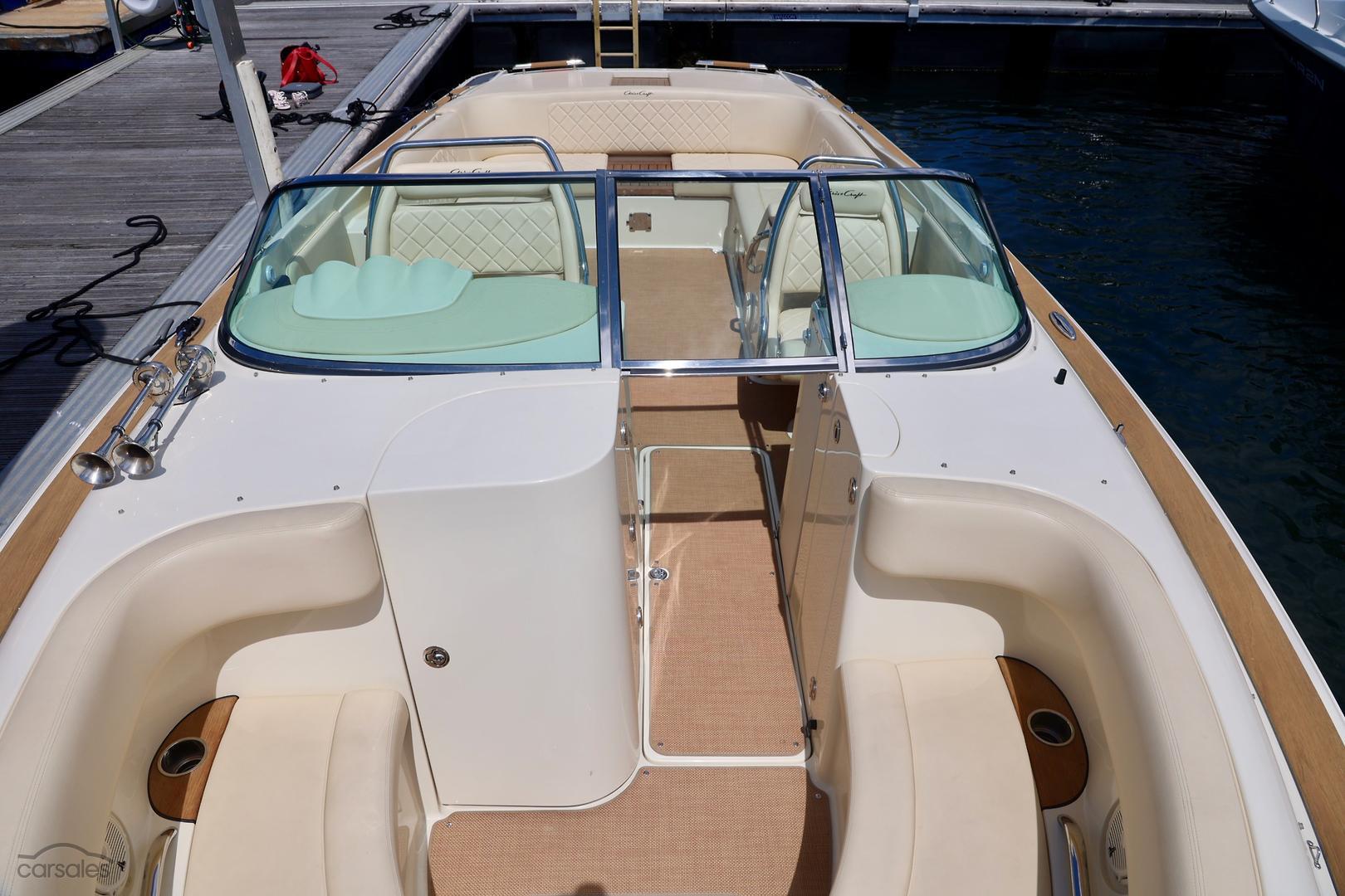 2017 Chris Craft Launch 30