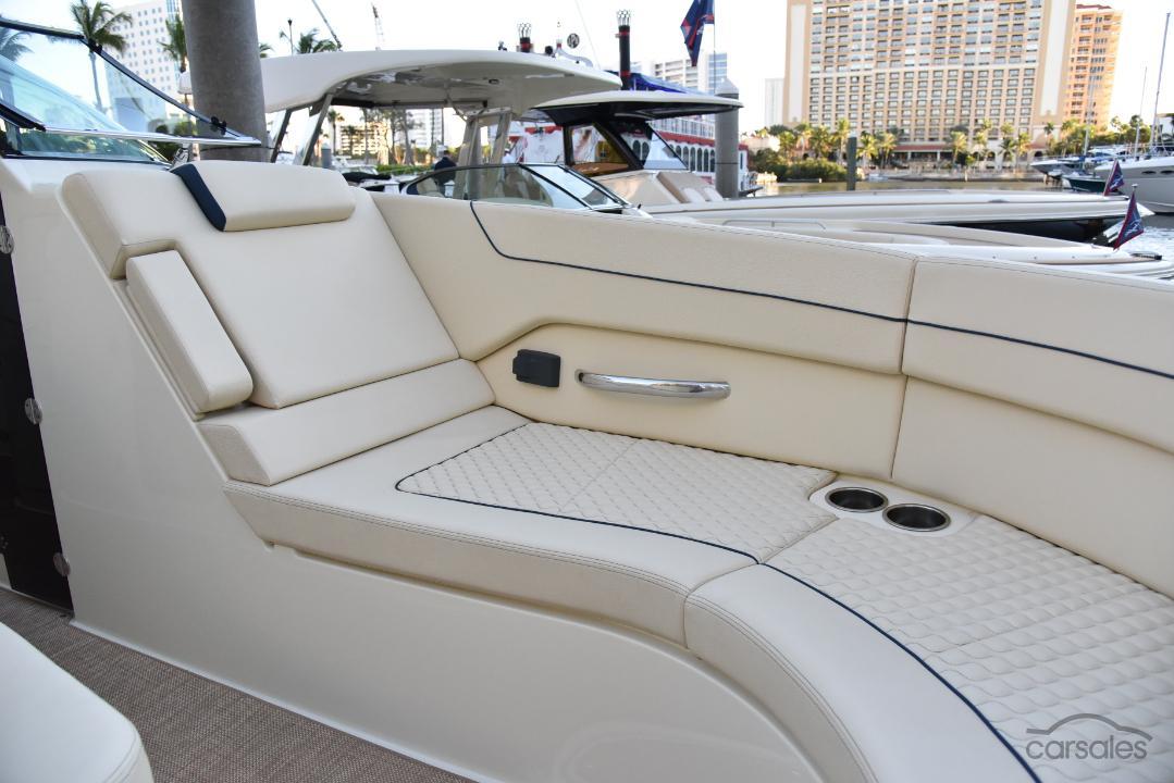 2025 CHRIS CRAFT LAUNCH 35 GT