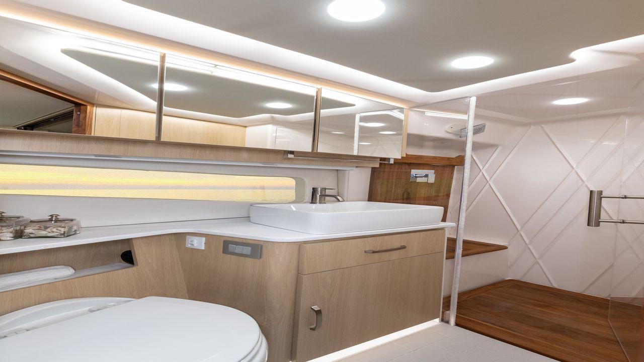 Regal 42 XO - image 56