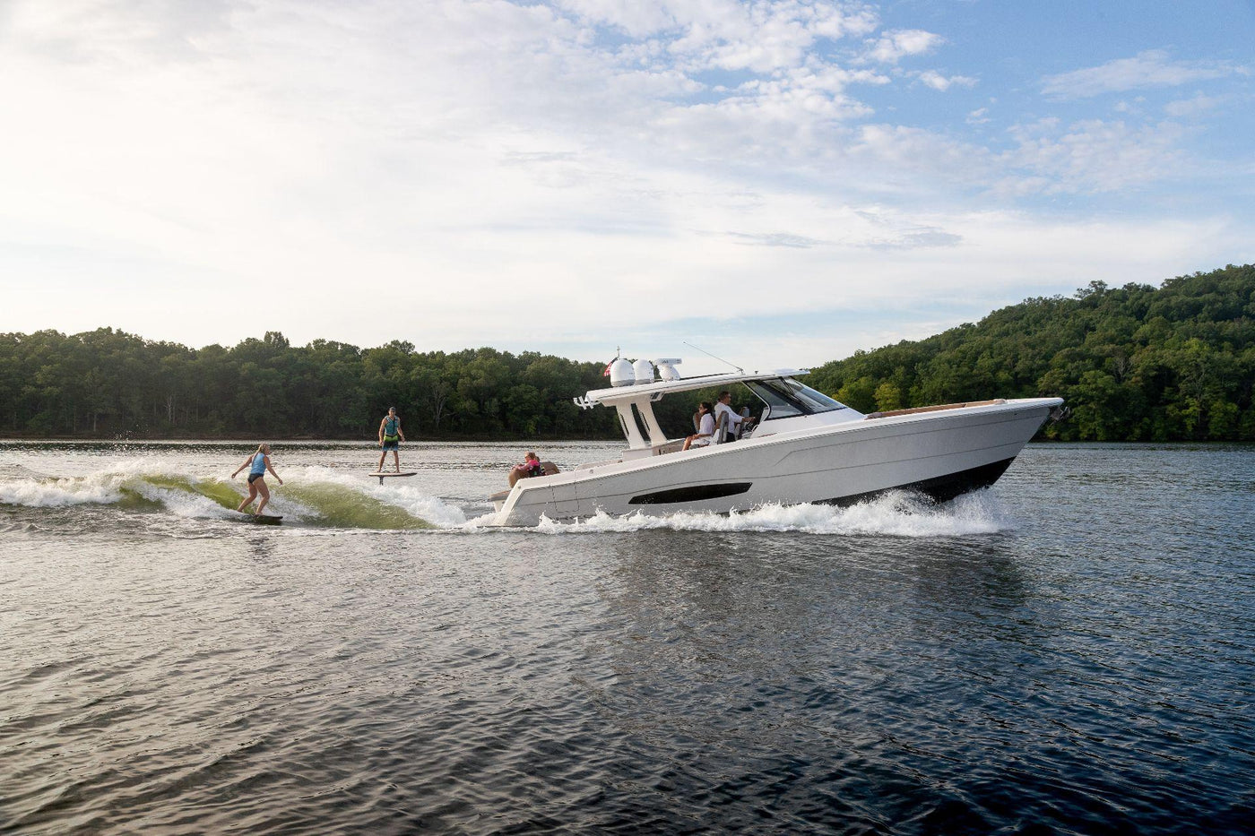 regal 38 SAV Surf - image 22