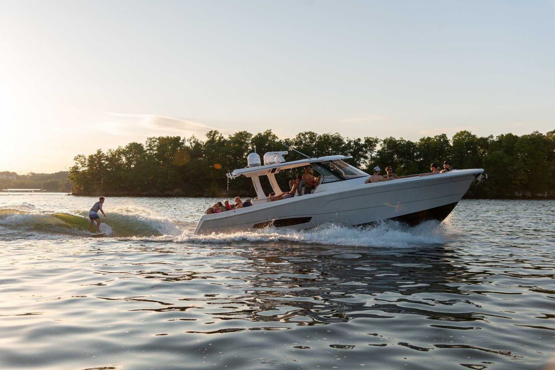 regal 38 SAV Surf
