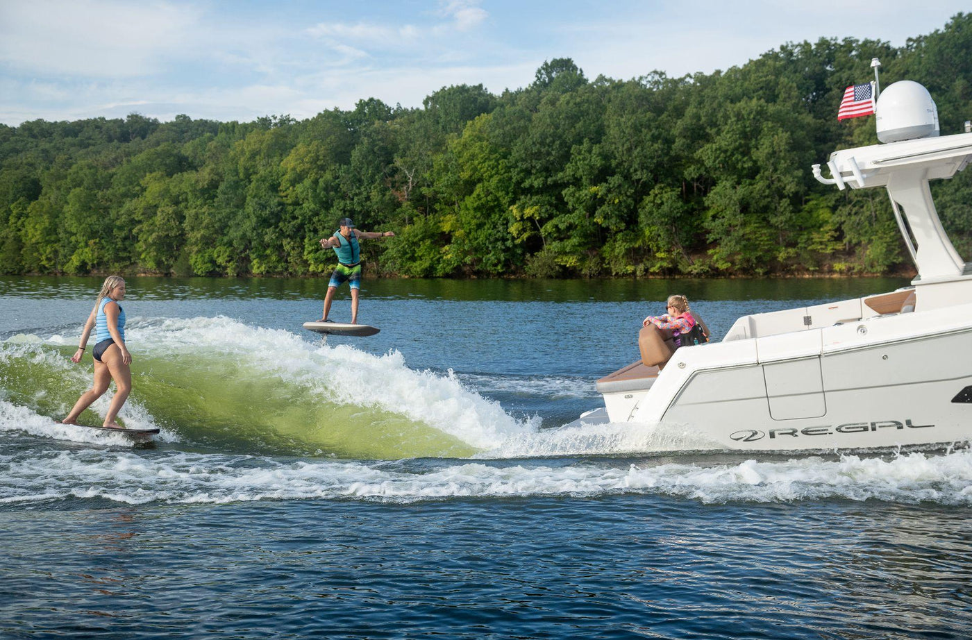 regal 38 SAV Surf - image 6