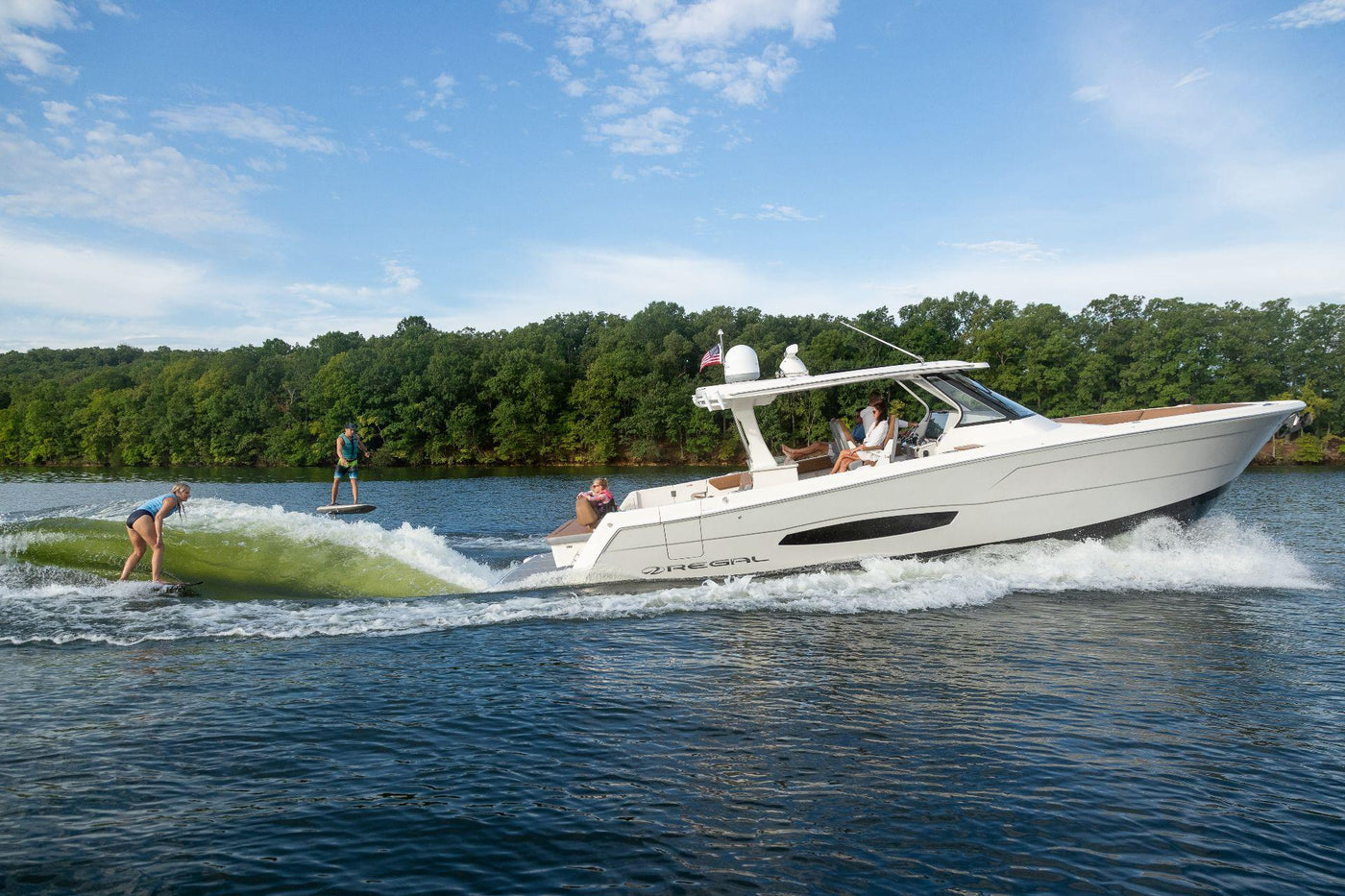 regal 38 SAV Surf - image 19