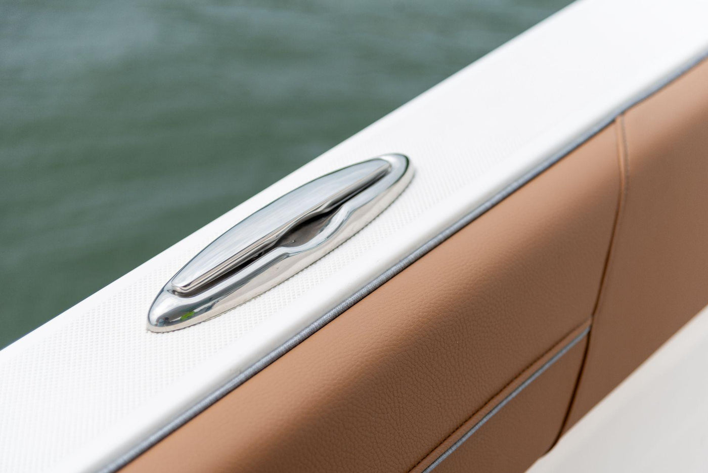 regal 38 SAV Surf - image 33