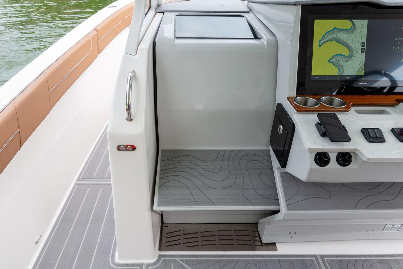 regal 38 SAV Surf - image 38