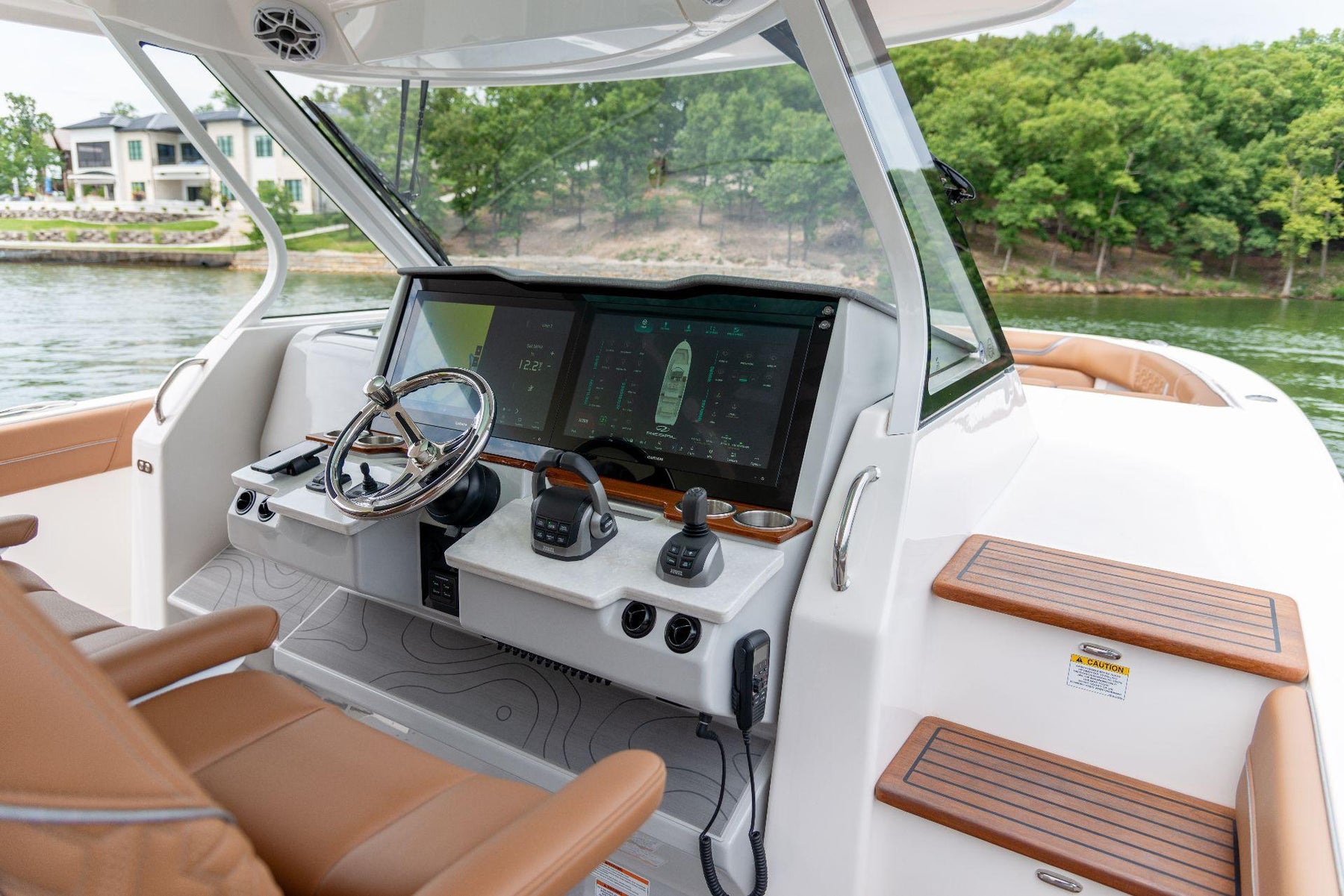 regal 38 SAV Surf