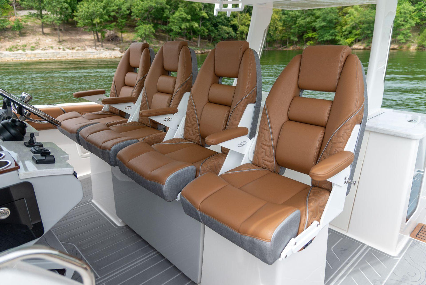regal 38 SAV Surf - image 63