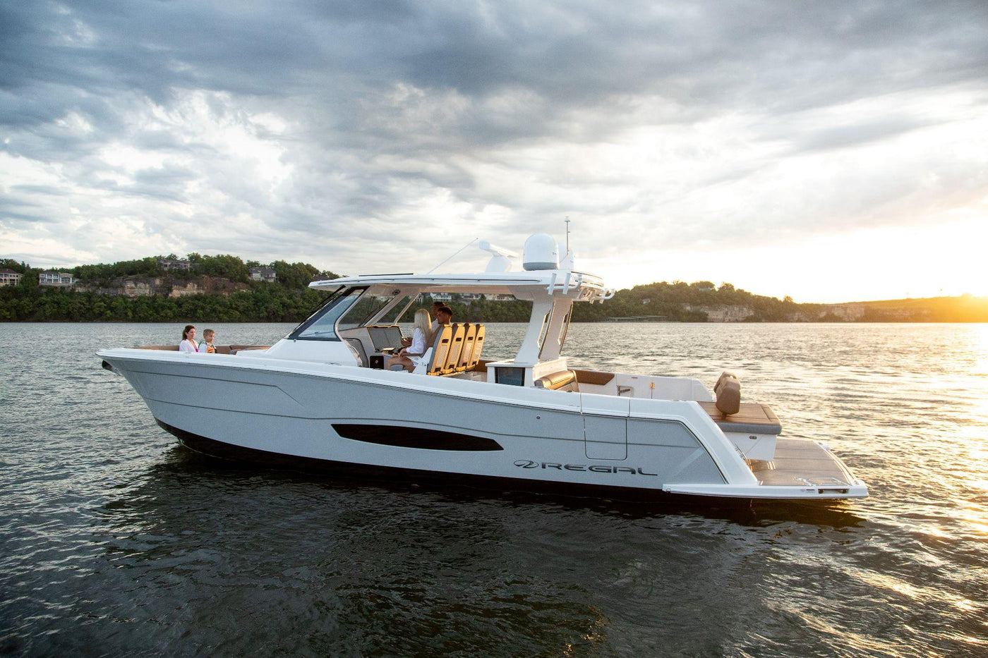 regal 38 SAV Surf - image 66