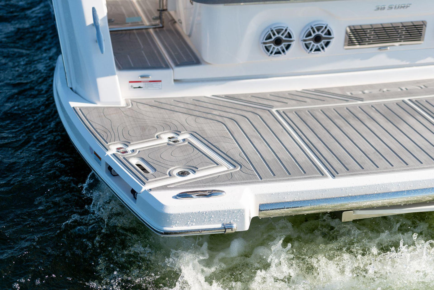 regal 38 SAV Surf - image 74
