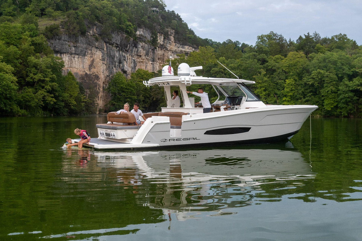 regal 38 SAV Surf - image 75