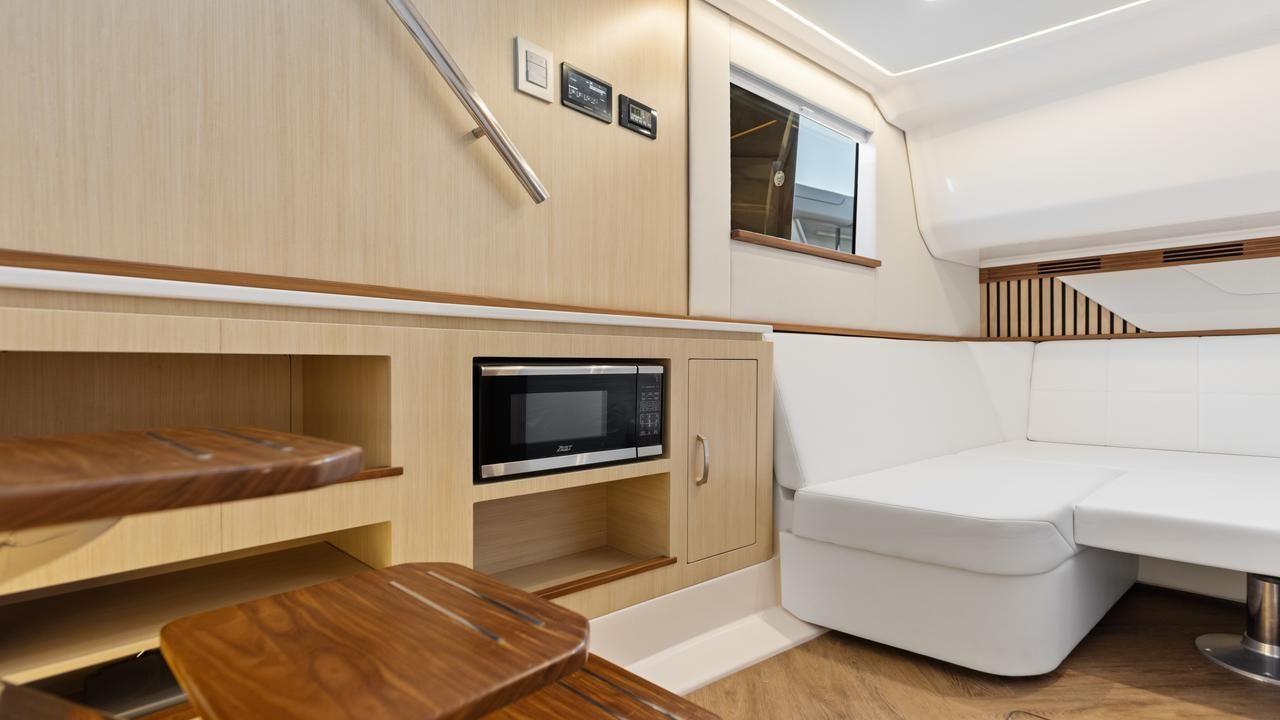 Regal LX43 - image 59