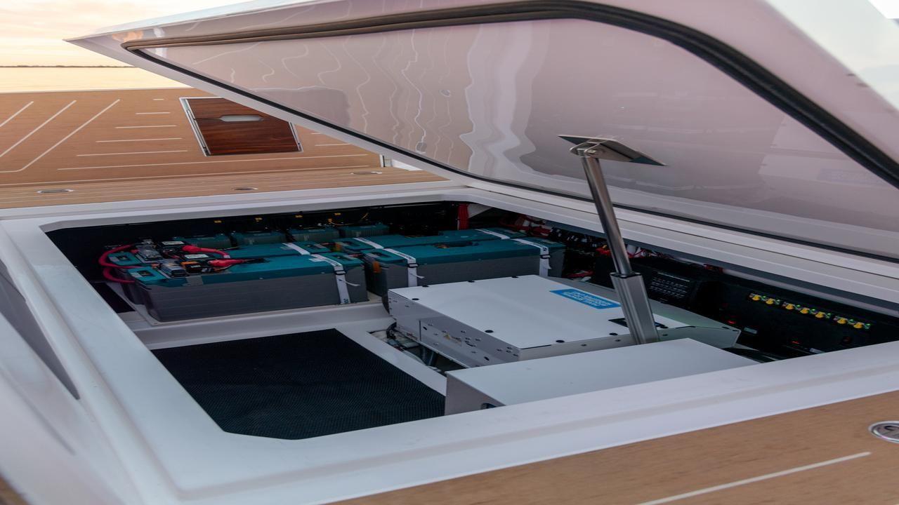 Regal LX43