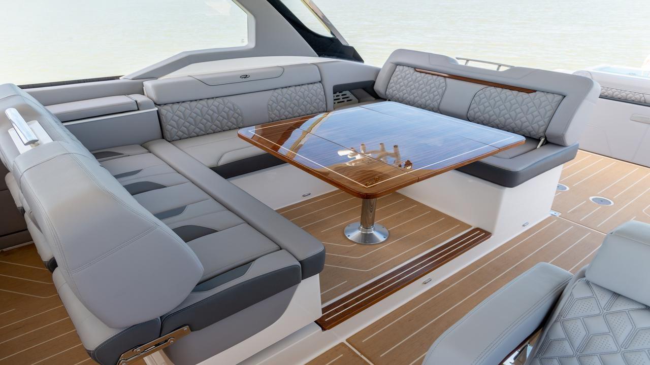 Regal LX43