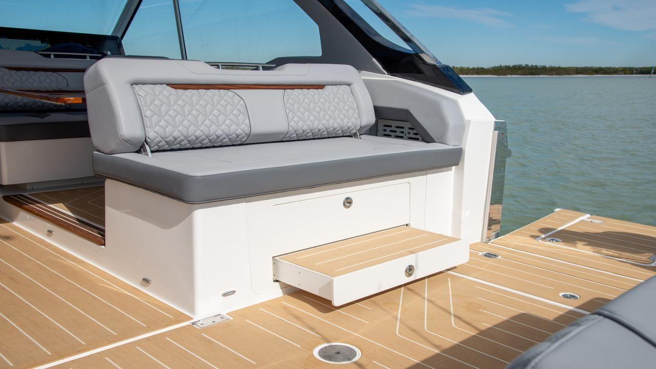 Regal LX43