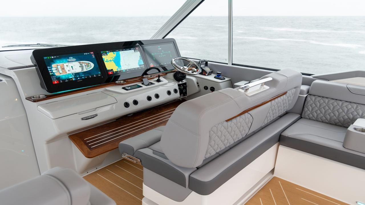 Regal LX43 - image 34