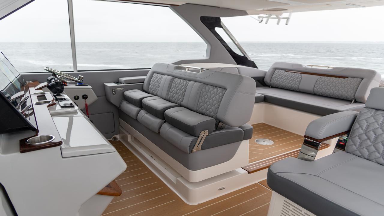 Regal LX43 - image 35
