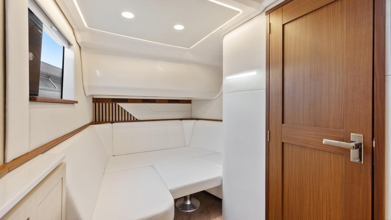 Regal LX43 - image 56