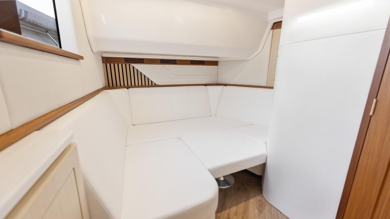 Regal LX43 - image 58