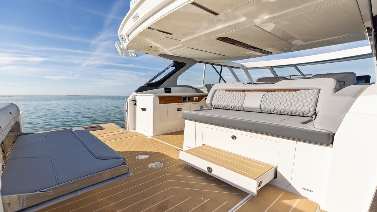 Regal LX43 - image 69