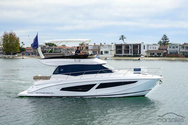 2026 Regal 42 Fly - image 7
